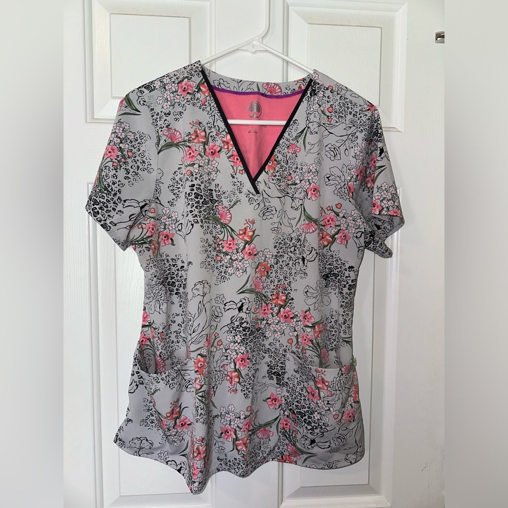 Scrub Top. Premiere by Healing Hands